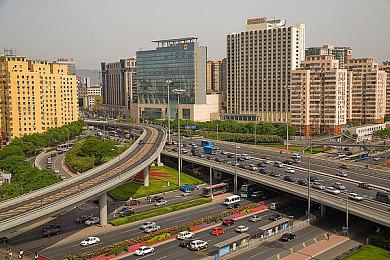 《死或生：女神璀璨假期》新实机演示 和美女恋爱